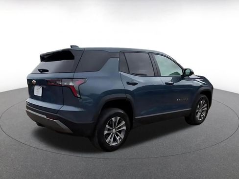 Used 2025 Chevrolet Equinox LT image 17