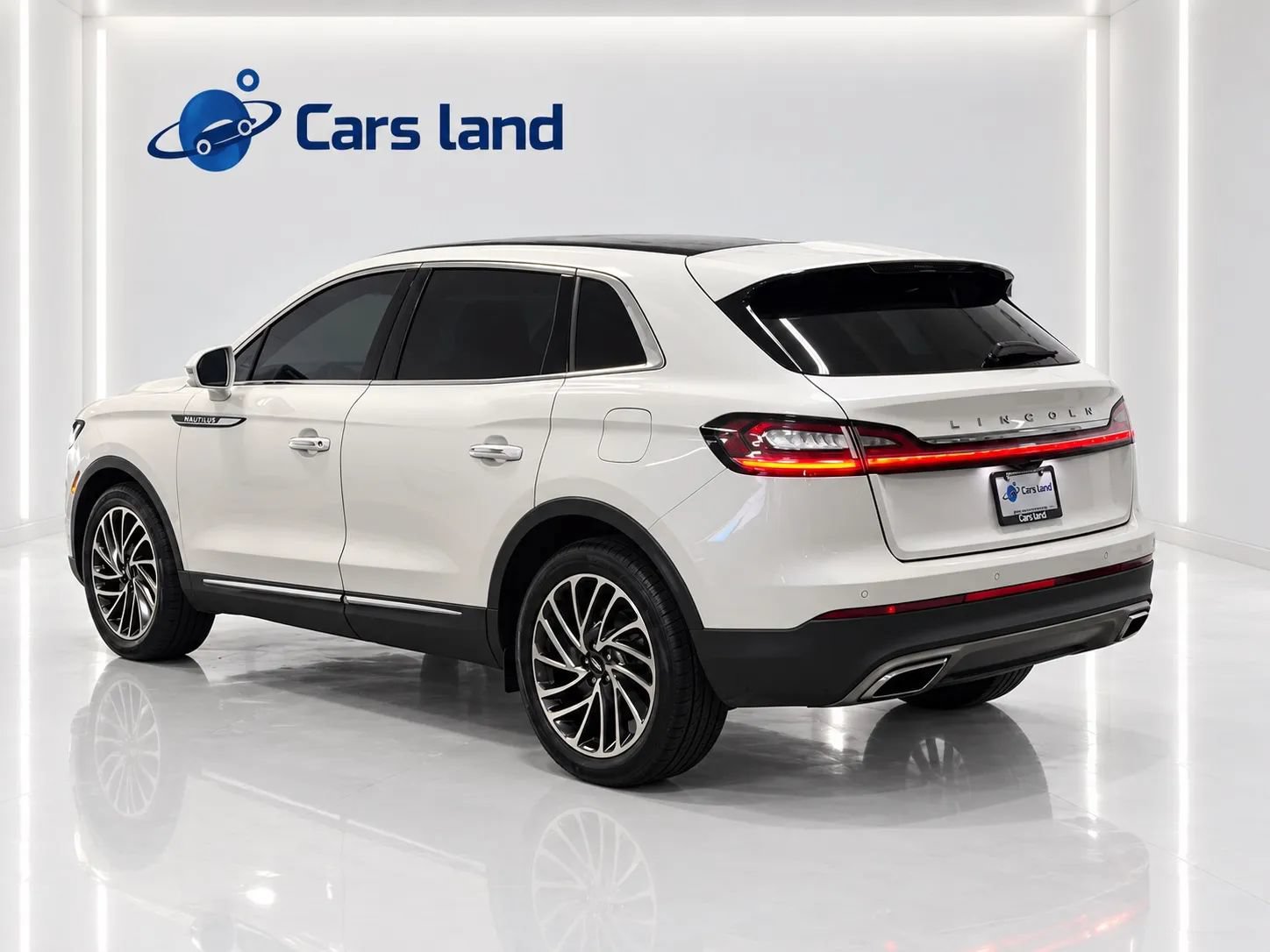 Used 2019 Lincoln Nautilus Reserve w/ Driver Assistance Package FWD image 5