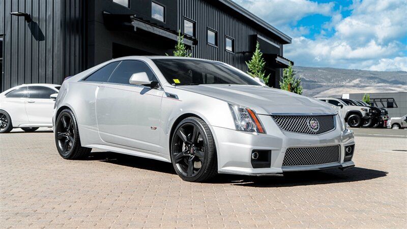 Used 2013 Cadillac CTS V RWD image 1