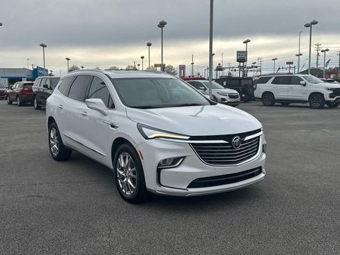 Used 2022 Buick Enclave Premium w/ Experience Buick Package image 2