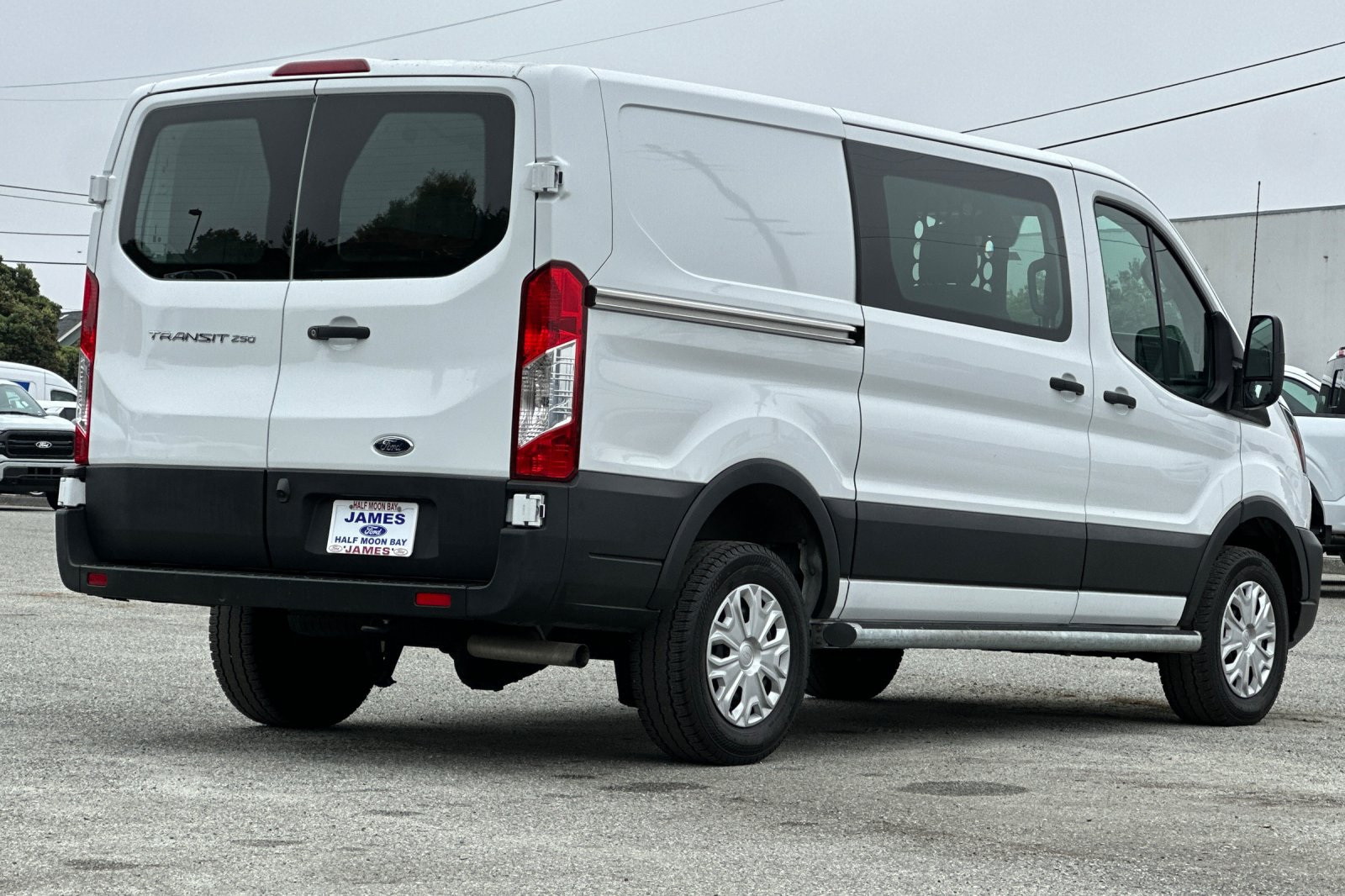 Used 2025 Ford Transit 250 Low Roof w/ Exterior Upgrade Package RWD image 5