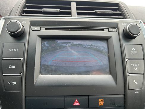 Used 2015 Toyota Camry SE FWD image 16