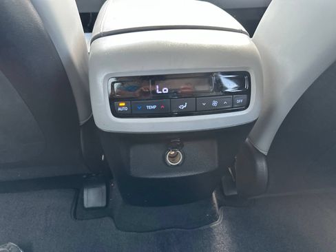Used 2024 Hyundai Palisade SEL FWD image 11
