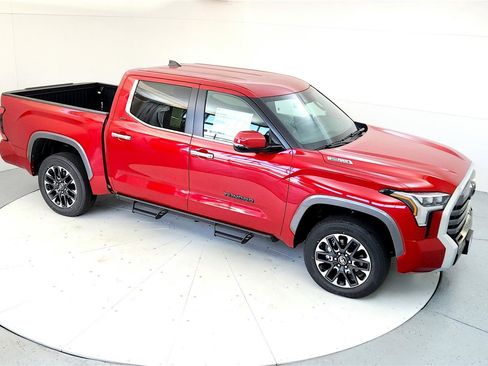 Used 2025 Toyota Tundra Limited image 16