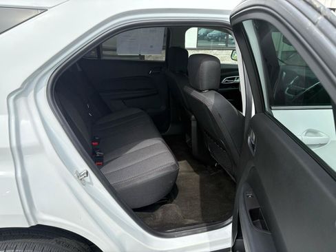 Used 2017 Chevrolet Equinox LT w/ Convenience Package FWD image 14