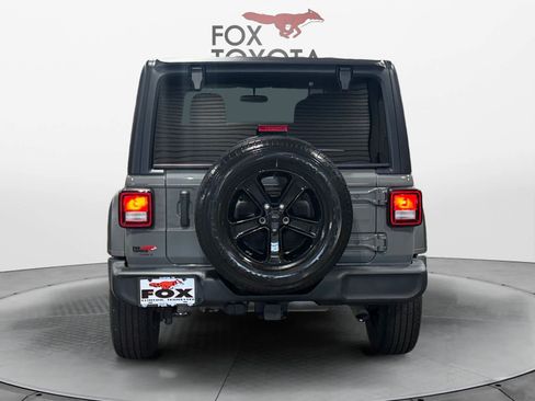 Used 2022 Jeep Wrangler Unlimited Sport AWD/4WD image 5