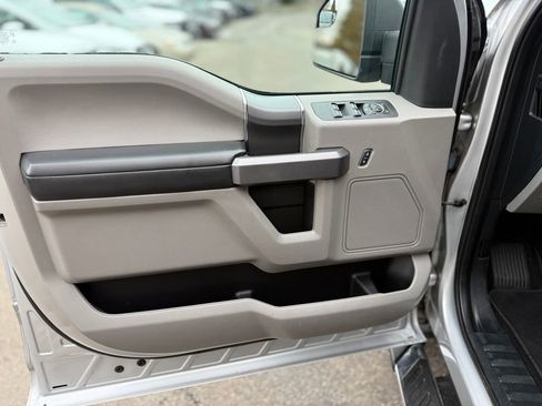 Used 2019 Ford F150 XLT w/ Equipment Group 302A Luxury image 19