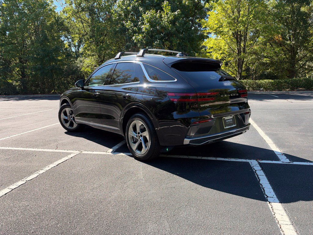 Certified 2026 Genesis GV70 2.5T Advanced AWD/4WD image 4