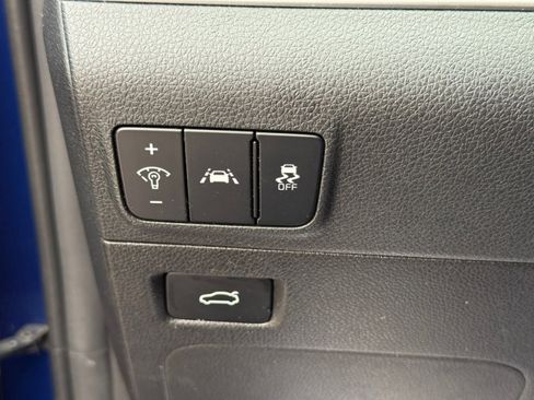 Used 2023 Kia K5 GT-Line image 35