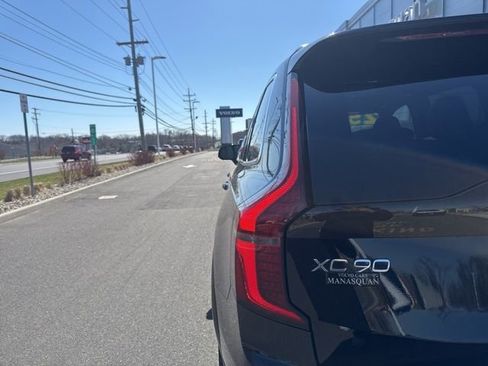 Certified 2025 Volvo XC90 B6 Plus image 8