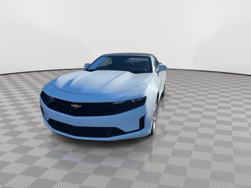 Certified 2020 Chevrolet Camaro LT image 4