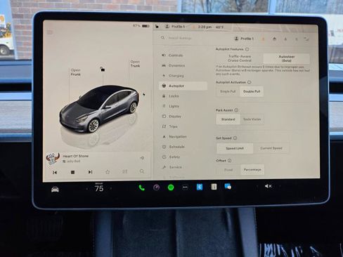 Used 2022 Tesla Model 3 image 45