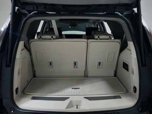Used 2025 Cadillac Escalade Sport Platinum w/ LPO, ONYX Package AWD/4WD image 26