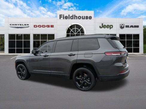 Used 2023 Jeep Grand Cherokee L Laredo image 21