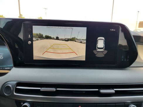 Used 2024 Hyundai Palisade SEL FWD image 18