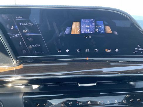 Certified 2024 Cadillac Escalade ESV Premium Luxury Platinum AWD/4WD image 14