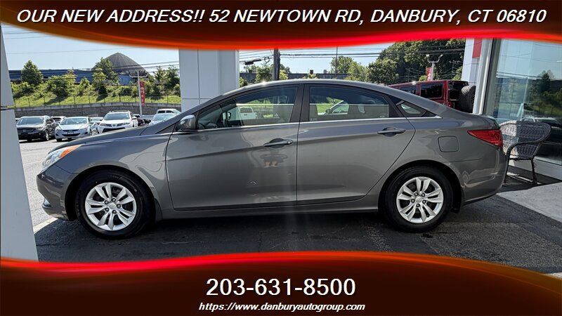 Used 2013 Hyundai Sonata GLS FWD image 2