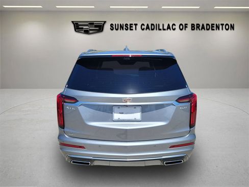 Certified 2025 Cadillac XT6 Premium Luxury w/ Platinum Package image 5