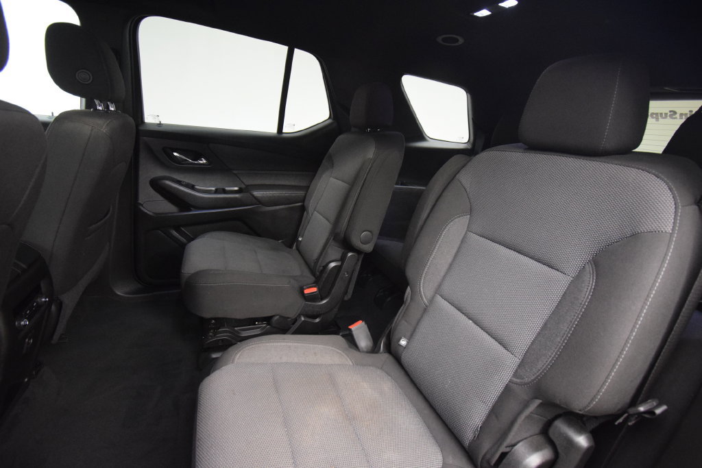 Used 2023 Chevrolet Traverse LT AWD/4WD image 19