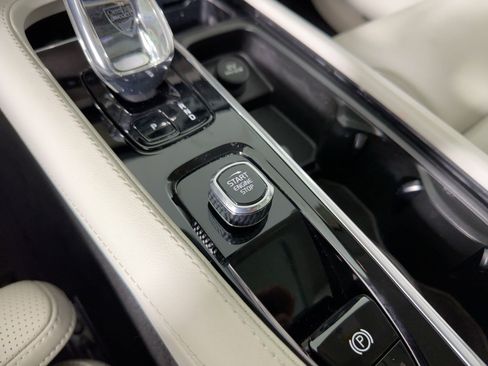 Used 2023 Volvo XC90 T8 Ultimate image 27