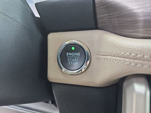 Used 2024 Ford Expedition Max Limited image 30