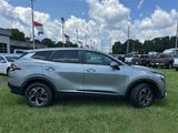 Used 2024 Kia Sportage LX image 4