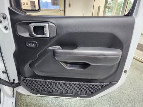 Used 2020 Jeep Gladiator Rubicon w/ LED Lighting Group image 26