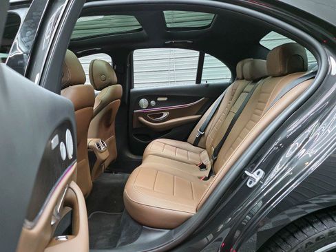 Used 2021 Mercedes-Benz E 350 4MATIC Sedan image 17