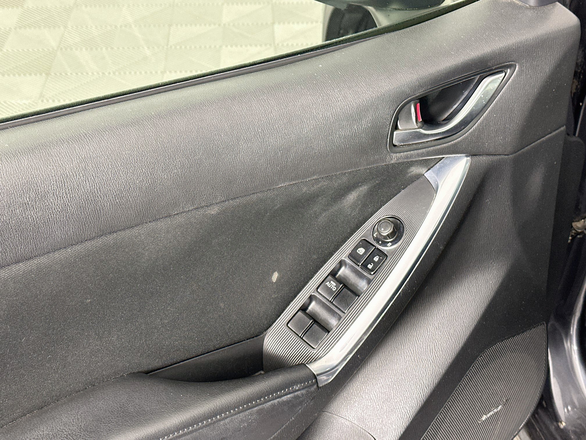 Used 2015 MAZDA CX-5 Touring w/ Bose/Moonroof Package FWD image 15