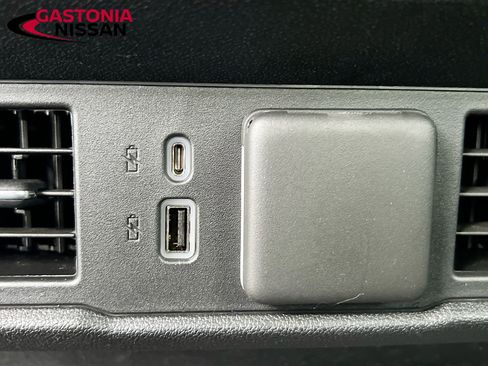 Used 2022 Chevrolet Silverado 1500 LT image 33