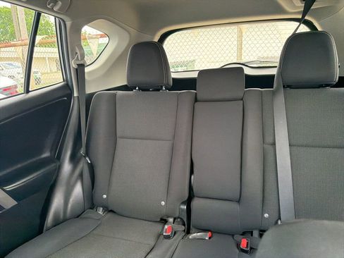 Used 2018 Toyota RAV4 XLE w/ Plus Extra Value Package FWD image 19