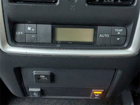 Used 2018 INFINITI QX60 FWD w/ Deluxe Technology Package image 16