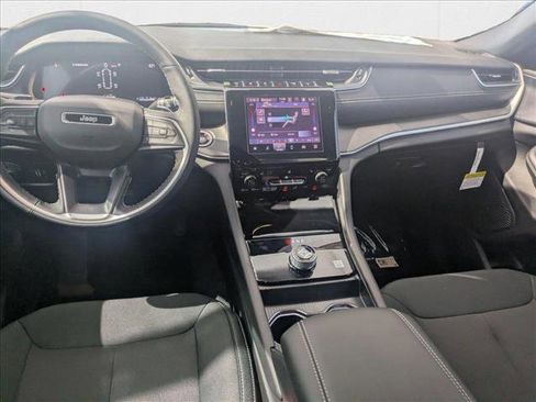 New 2025 Jeep Grand Cherokee L Laredo w/ Luxury Tech Group I image 11