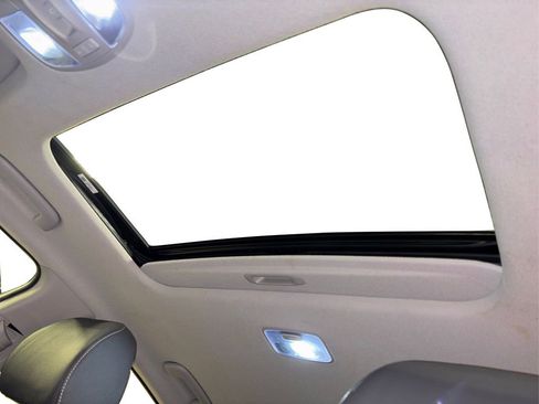 Used 2019 Hyundai Ioniq Limited image 30