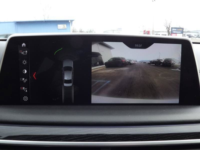 Used 2018 BMW 750i xDrive AWD/4WD image 25