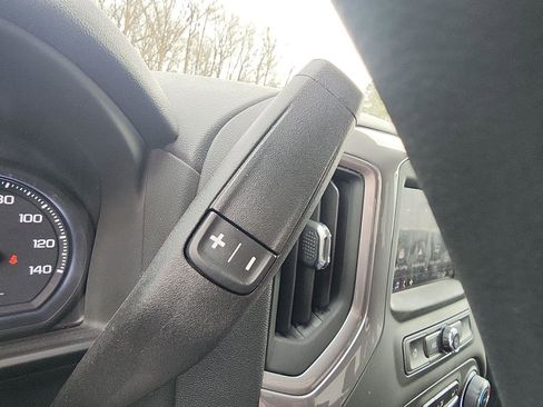 Used 2022 Chevrolet Silverado 1500 Custom image 19