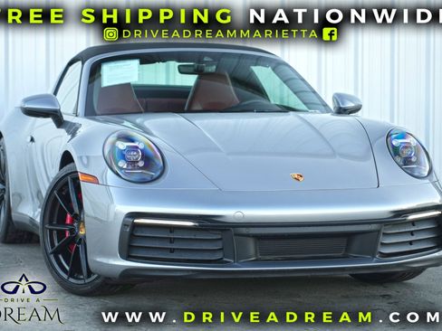 Used 2021 Porsche 911 Targa 4S image 2