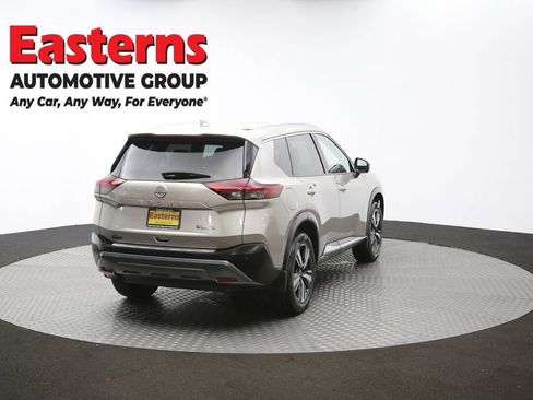 Used 2022 Nissan Rogue SL w/ SL Premium Package image 98