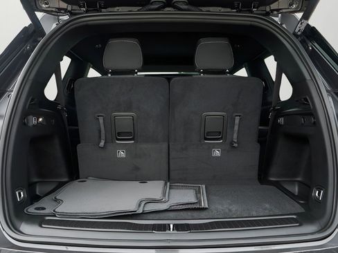 New 2025 Jeep Grand Cherokee L Laredo image 7