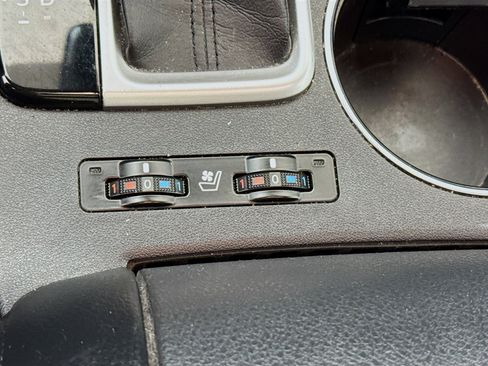 Used 2018 Toyota Highlander Limited Platinum image 23