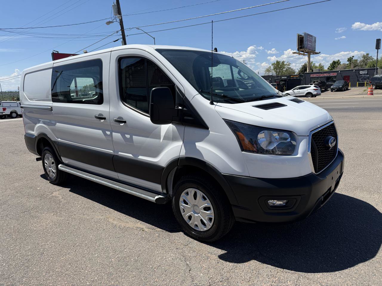 Used 2025 Ford Transit 250 Low Roof w/ Exterior Upgrade Package RWD image 2