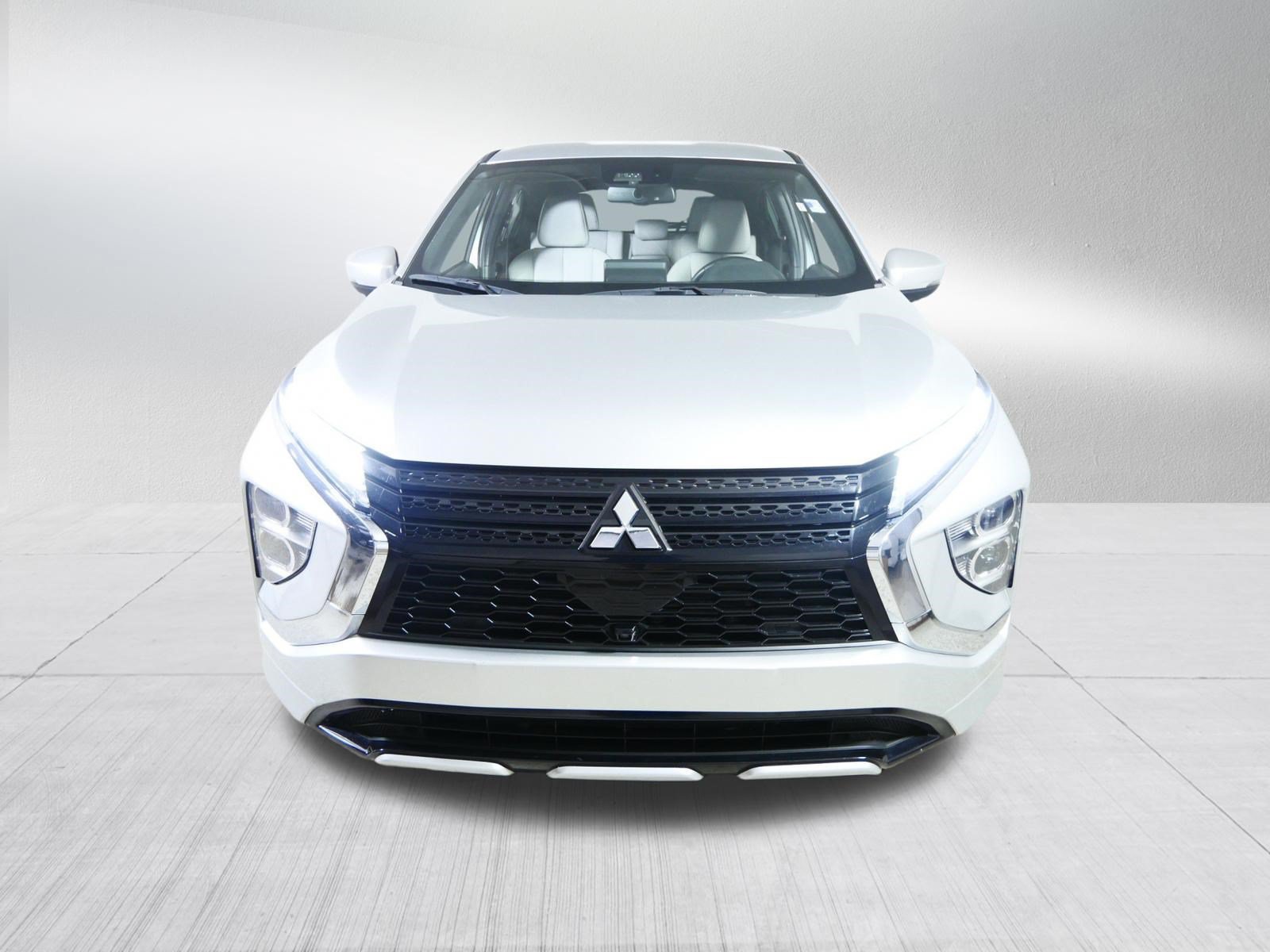 Used 2025 Mitsubishi Eclipse Cross SEL AWD/4WD image 2
