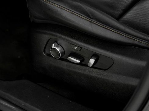 Used 2020 Cadillac XT4 Sport image 34