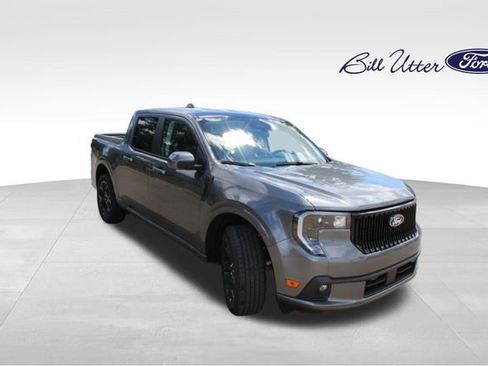 New 2025 Ford Maverick Lobo image 2