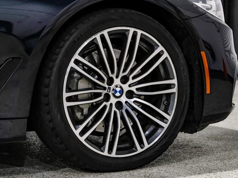 Used 2019 BMW 540i xDrive w/ M Sport Package image 59