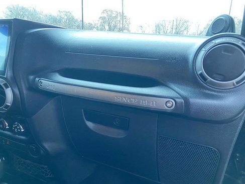 Used 2012 Jeep Wrangler Sport image 9