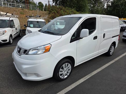 Used 2021 Nissan NV200 SV w/ Sliding Door Glass Package image 3