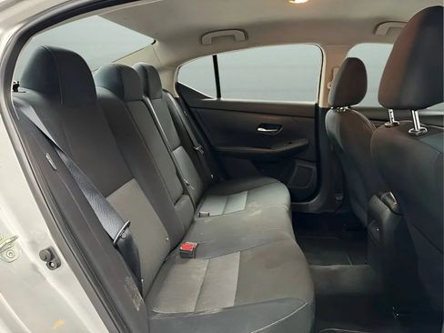 Used 2022 Nissan Sentra SV FWD image 13