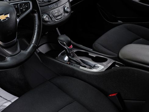 Used 2023 Chevrolet Malibu RS image 28