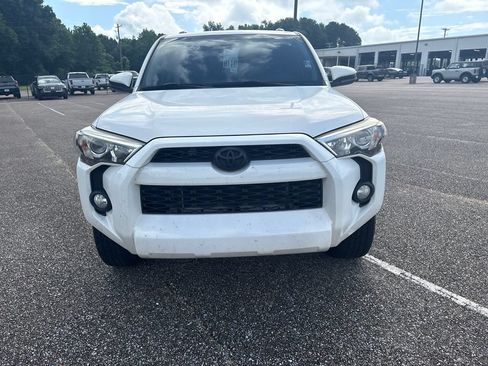 Used 2019 Toyota 4Runner SR5 RWD image 3